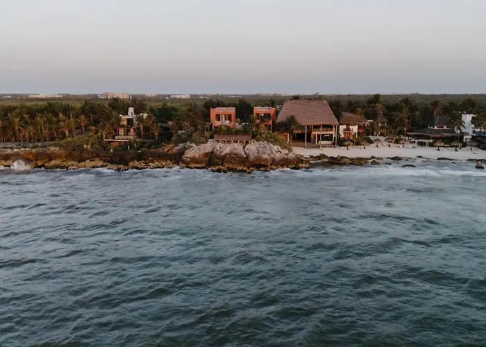 Pousada 12 Bedroom Beachfront Hacienda
