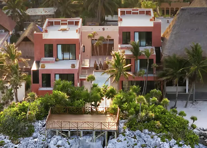 12 Bedroom Beachfront Hacienda Pousada *
