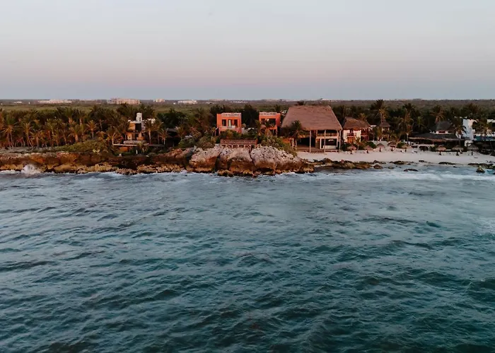 Pousada 12 Bedroom Beachfront Hacienda *