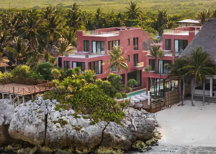 Pousada 12 Bedroom Beachfront Hacienda